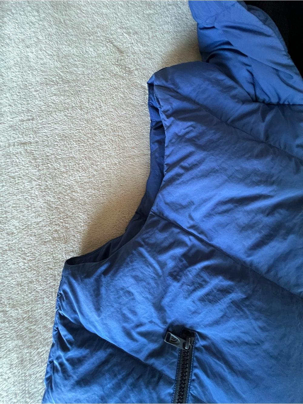 The North Face Women's Blue Long Puffer Vest - Picture 6 of 9